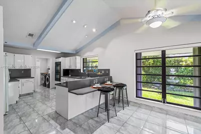 9220 NW 15th St, Coral Springs, FL 33071 - Photo 37