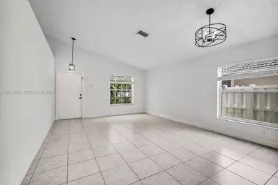 2230 NW 145th Ave, Pembroke Pines, FL 33028 - Photo 5