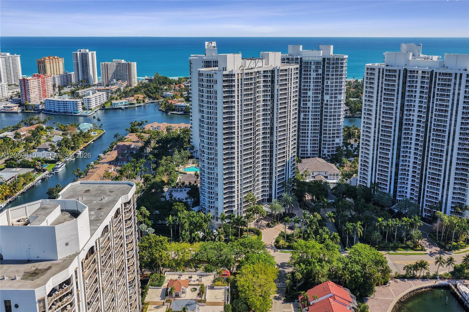 21205 Yacht Club Dr #2310 - 21205 Yacht Club Dr #2310, Aventura, FL 33180 Luxury Property | Jose Angel Pina