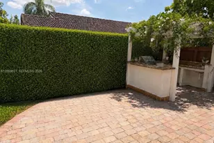 7457 SW 112th Pl, Miami, FL 33173 - Photo 15
