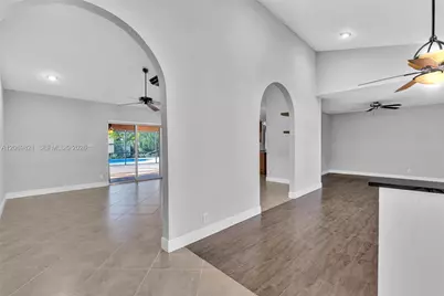 18232 S 104th Ter S, Boca Raton, FL 33498 - Photo 5