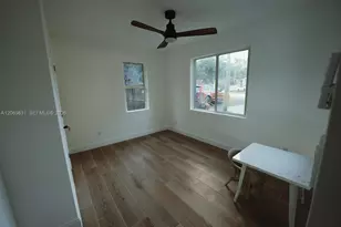 801 NE 144th St, North Miami, FL 33161 - Photo 11