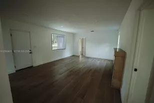 801 NE 144th St, North Miami, FL 33161 - Photo 9
