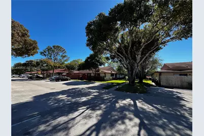 4296 Woodstock Dr #A, West Palm Beach, FL 33409 - Photo 25