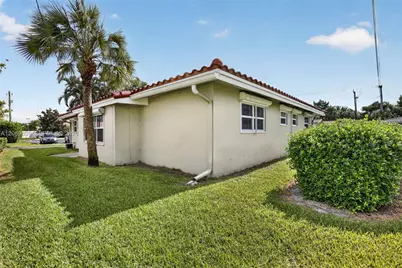 7118 E Tropical Way, Plantation, FL 33317 - Photo 37