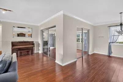 7118 E Tropical Way, Plantation, FL 33317 - Photo 23