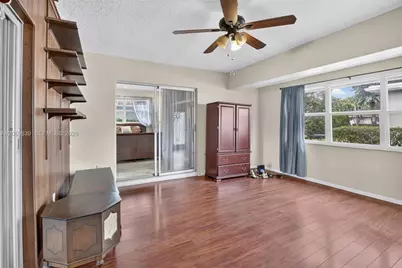 7118 E Tropical Way, Plantation, FL 33317 - Photo 19