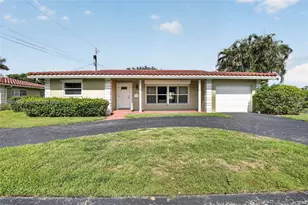 7118 E Tropical Way, Plantation, FL 33317 - Photo 3