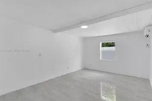 9999 NW 25th Terrace, Doral, FL 33172 - Photo 11