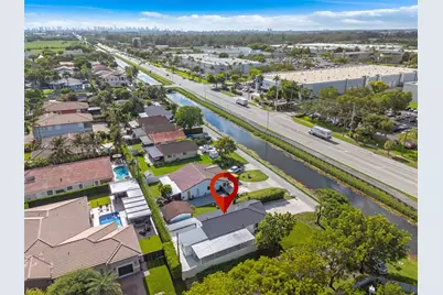 9999 NW 25th Ter, Doral, FL 33172 - Photo 29