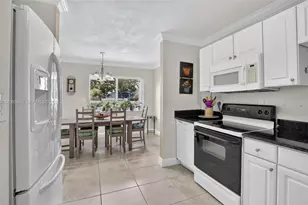 10725 NW 30th Pl, Sunrise, FL 33322 - Photo 19