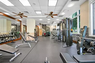 19501 W Country Club Dr, Aventura, FL 33180 - Photo 37