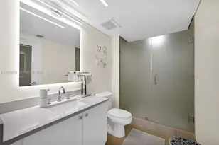 19501 W Country Club Dr, Aventura, FL 33180 - Photo 23