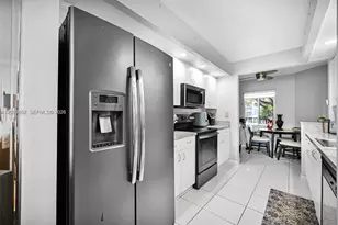 12750 SW 15th St, Pembroke Pines, FL 33027 - Photo 3