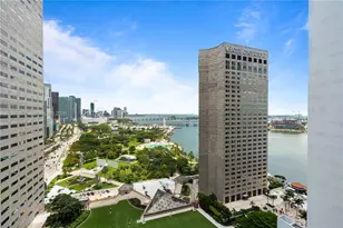 325 S Biscayne Blvd, Miami, FL 33131 - Photo 5