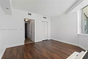 325 S Biscayne Blvd, Miami, FL 33131 - Photo 29
