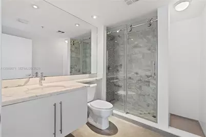 325 S Biscayne Blvd #2522, Miami, FL 33131 - Photo 27