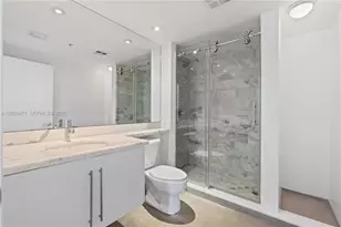 325 S Biscayne Blvd, Miami, FL 33131 - Photo 27