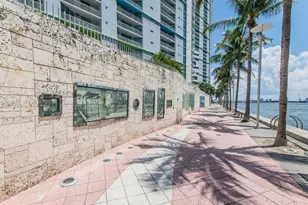 325 S Biscayne Blvd, Miami, FL 33131 - Photo 37