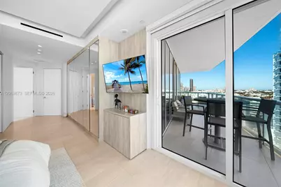 100 S Pointe Dr #1409, Miami Beach, FL 33139 - Photo 19