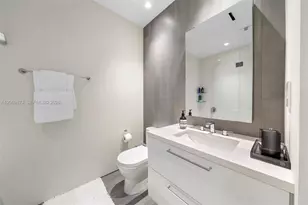 100 S Pointe Dr, Miami Beach, FL 33139 - Photo 31