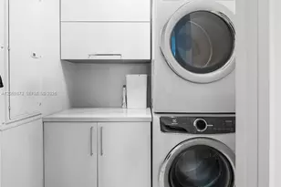 100 S Pointe Dr, Miami Beach, FL 33139 - Photo 33