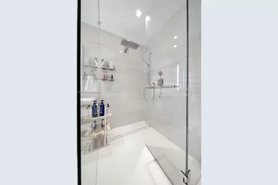 100 S Pointe Dr #1409, Miami Beach, FL 33139 - Photo 23