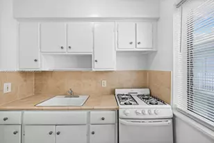 7721 Dickens Ave, Miami Beach, FL 33141 - Photo 3