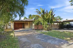 621 SE 4th St, Hialeah, FL 33010 - Photo 1