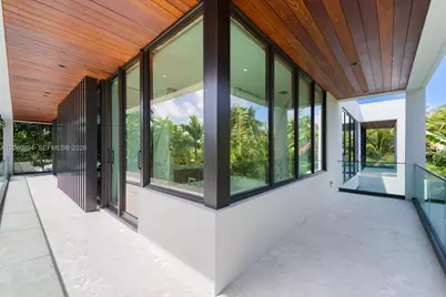 6015 N Bay Rd, Miami Beach, FL 33140 - Photo 23