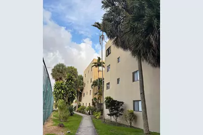8635 NW 8th St #116, Miami, FL 33126 - Photo 15