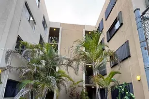 8635 NW 8th St, Miami, FL 33126 - Photo 17