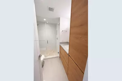 520 Brickell Key Dr #A1421, Miami, FL 33131 - Photo 11