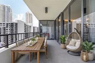 520 Brickell Key Dr, Miami, FL 33131 - Photo 3