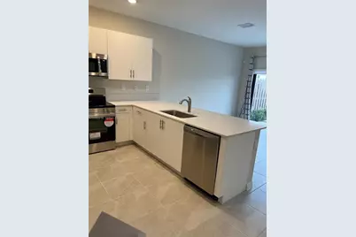 11889 SW 245th Ter, Homestead, FL 33032 - Photo 5