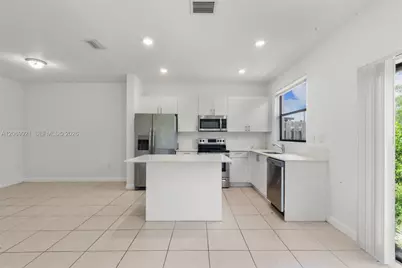 28637 SW 132nd Ct, Homestead, FL 33033 - Photo 17