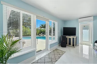 1580 NE 34th St, Oakland Park, FL 33334 - Photo 21