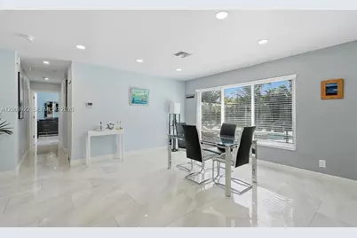 1580 NE 34th St, Oakland Park, FL 33334 - Photo 9