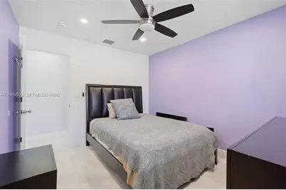 1580 NE 34th St, Oakland Park, FL 33334 - Photo 19