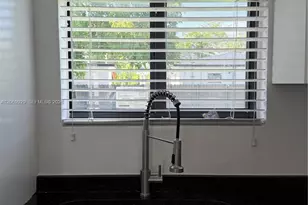 107 W Pembroke Rd, Hallandale Beach, FL 33009 - Photo 11