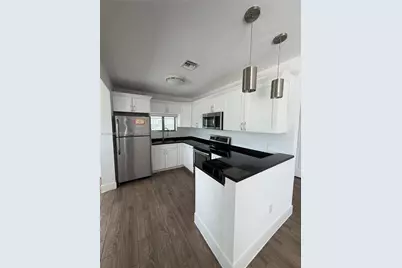 107 W Pembroke Rd #0, Hallandale Beach, FL 33009 - Photo 15