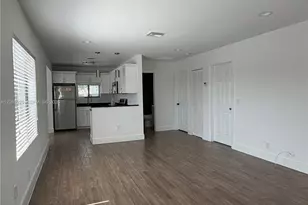 107 W Pembroke Rd, Hallandale Beach, FL 33009 - Photo 19