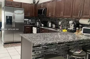 8830 NW 115th St, Hialeah Gardens, FL 33018 - Photo 3