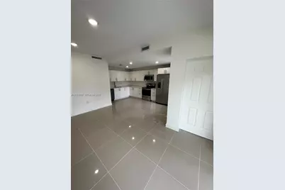 25778 SW 143rd Path #25778, Homestead, FL 33032 - Photo 3