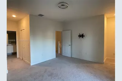 4460 NW 83rd Ave, Doral, FL 33166 - Photo 11
