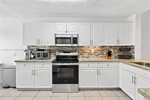 1625 Orion Ln, Weston, FL 33327 - Photo 5