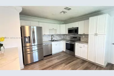8151 SW 7th St, North Lauderdale, FL 33068 - Photo 5