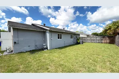 8151 SW 7th St, North Lauderdale, FL 33068 - Photo 37