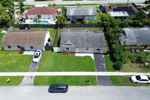 8151 SW 7th St, North Lauderdale, FL 33068 - Photo 45