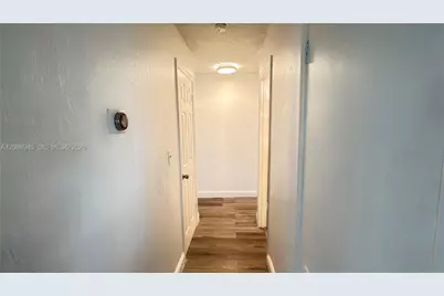 8151 SW 7th St, North Lauderdale, FL 33068 - Photo 15